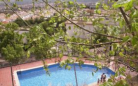 Comfortable Single Bluing Room B&B